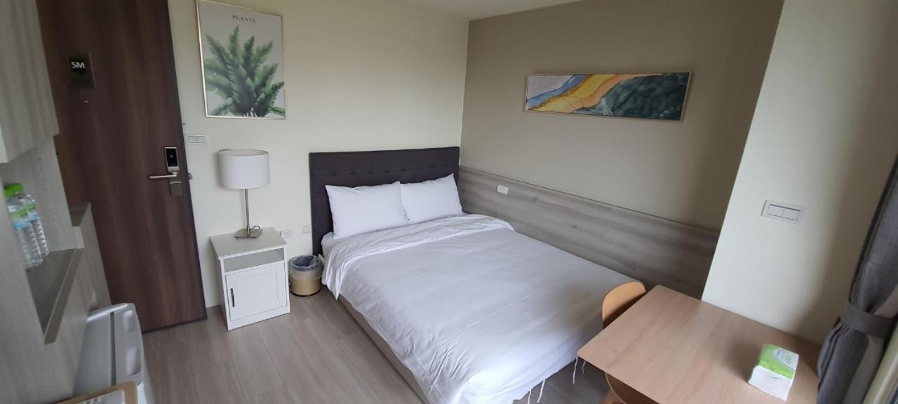 In Fengchia 映逢甲 Hotel Taichung Bagian luar foto