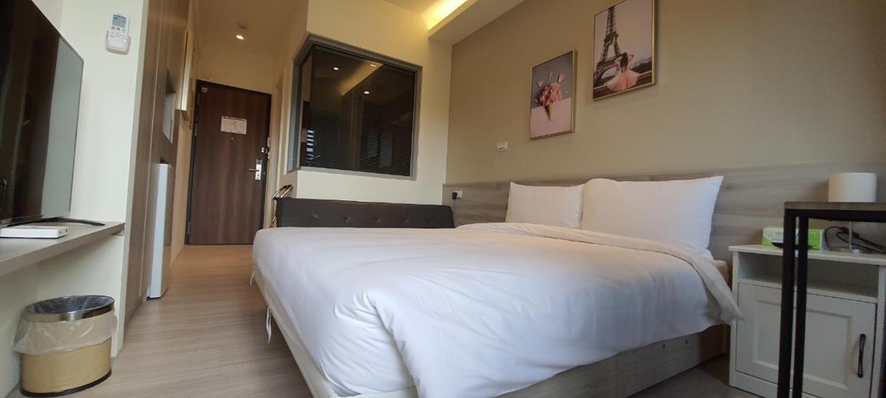 In Fengchia 映逢甲 Hotel Taichung Bagian luar foto