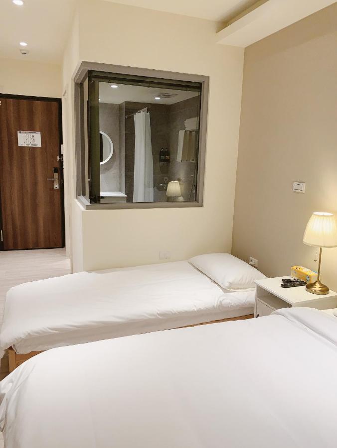 In Fengchia 映逢甲 Hotel Taichung Bagian luar foto