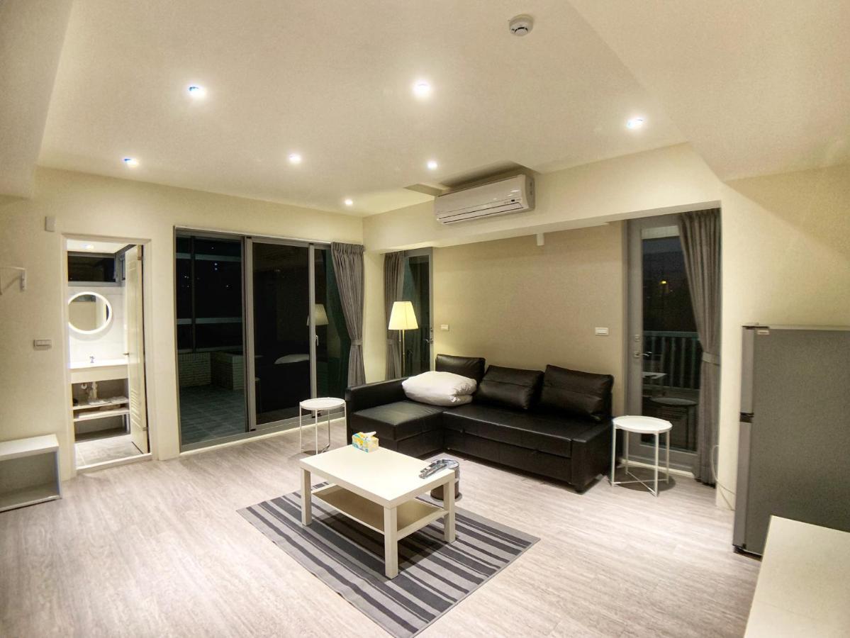 In Fengchia 映逢甲 Hotel Taichung Bagian luar foto