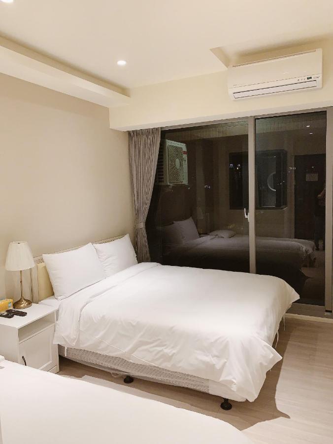 In Fengchia 映逢甲 Hotel Taichung Bagian luar foto