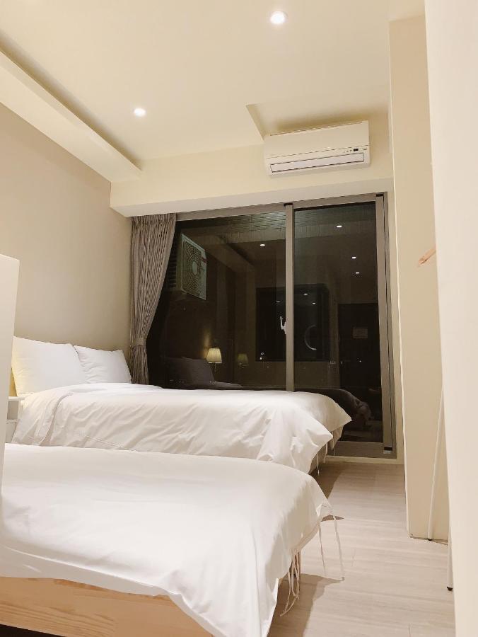 In Fengchia 映逢甲 Hotel Taichung Bagian luar foto